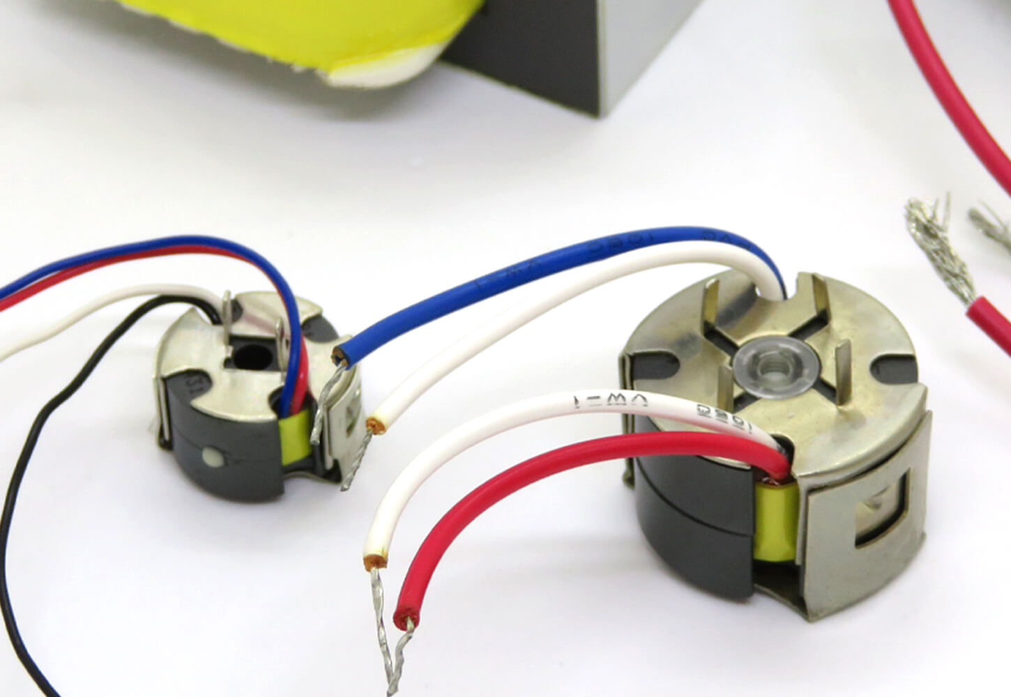 整列積層巻きタイプ